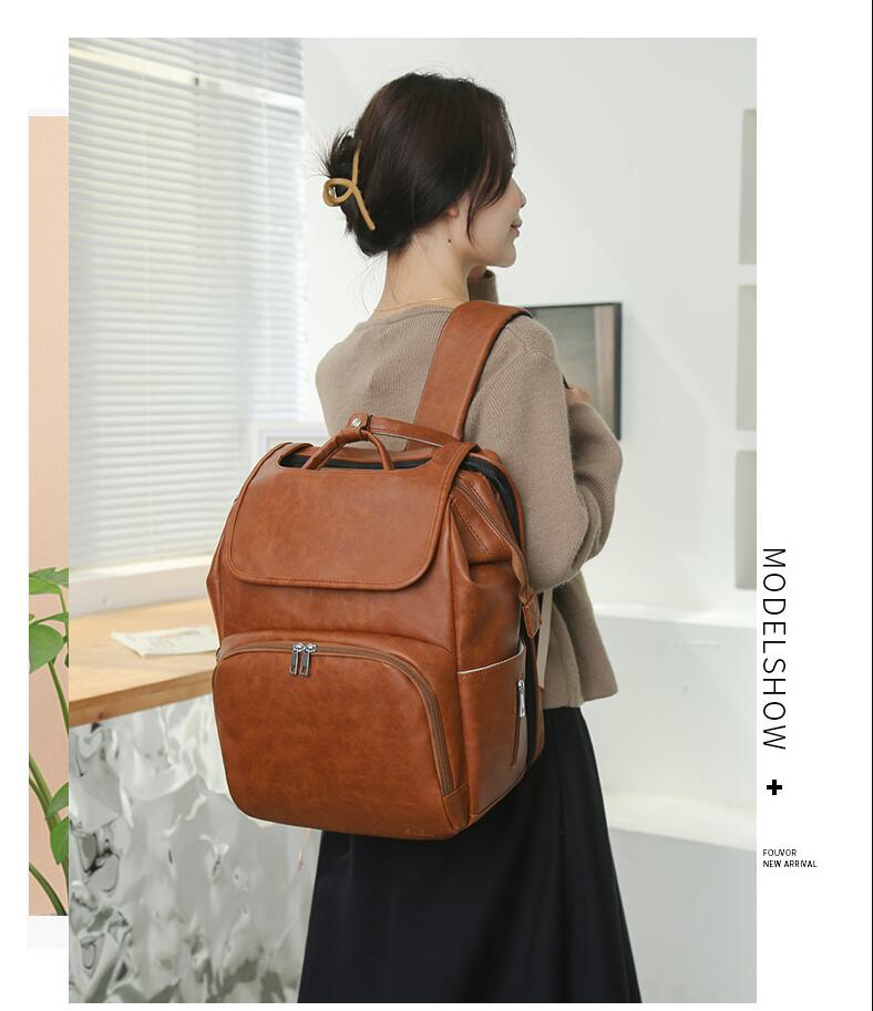 Modelo Show-PU Cuero Mam&aacute; Bag Mochila