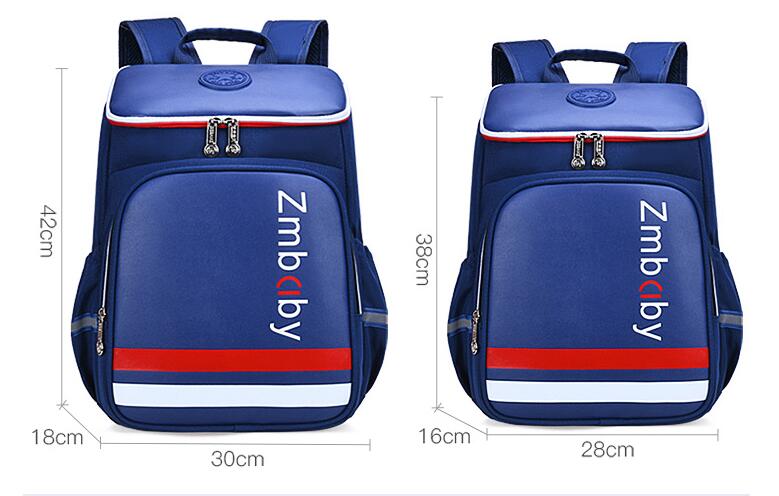 Tama&ntilde;o de la bolsa de libros de la bolsa de escuela de alumnos para la escuela primaria