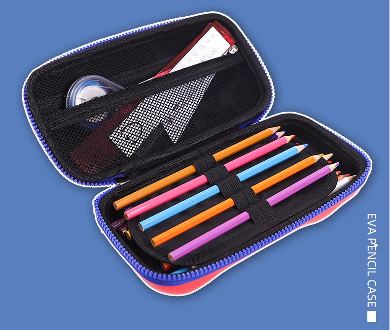 Tama&ntilde;o grande de la caja de papeler&iacute;a del estudiante 3D