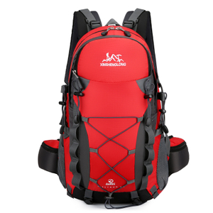 Mochila impermeable para acampar al aire libre que viaja